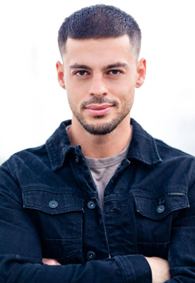 Chris Petrovski Chris Petrovski